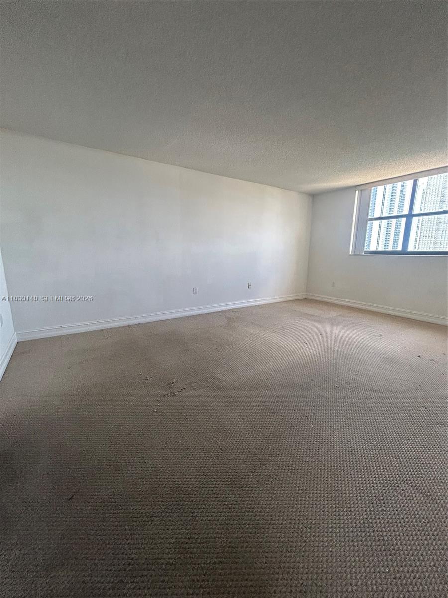 WINSTON TOWERS 600 CONDO - Residential