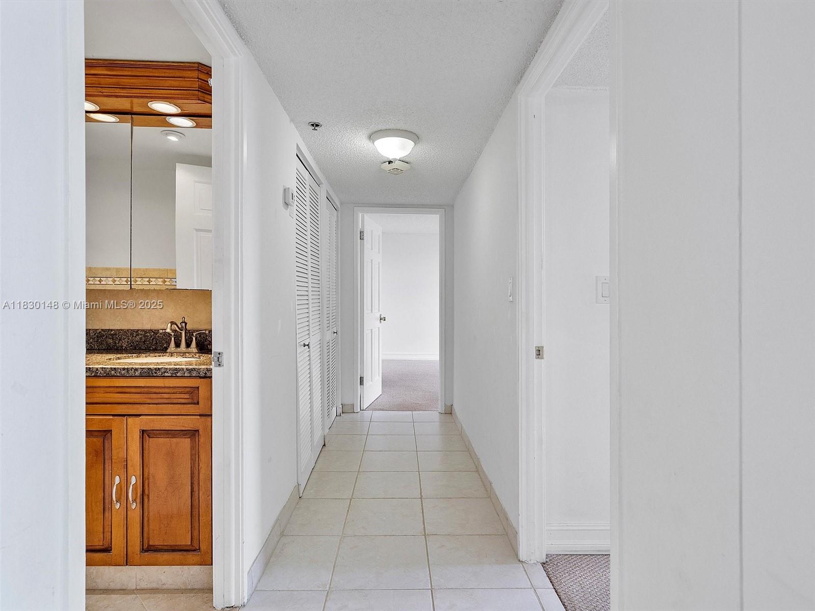 WINSTON TOWERS 600 CONDO - Residential