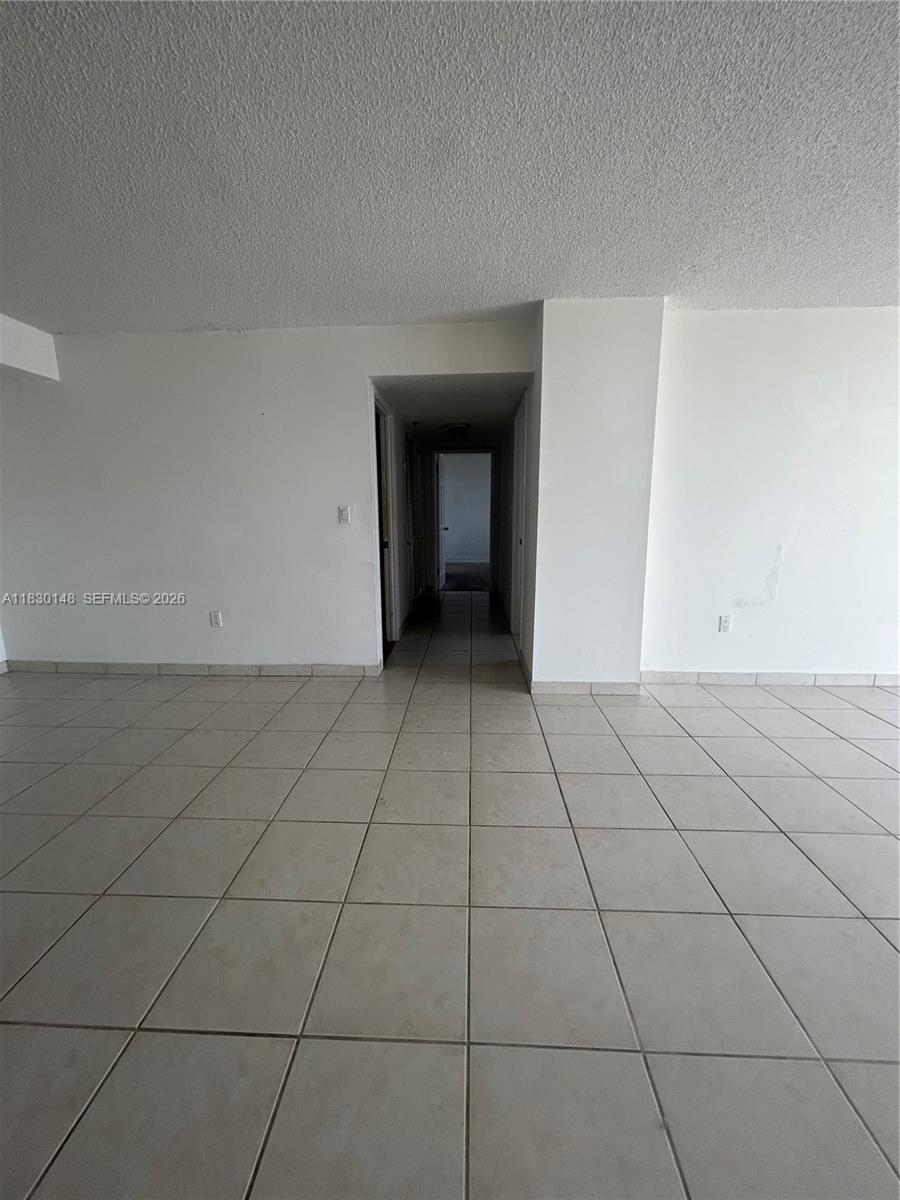 WINSTON TOWERS 600 CONDO - Residential