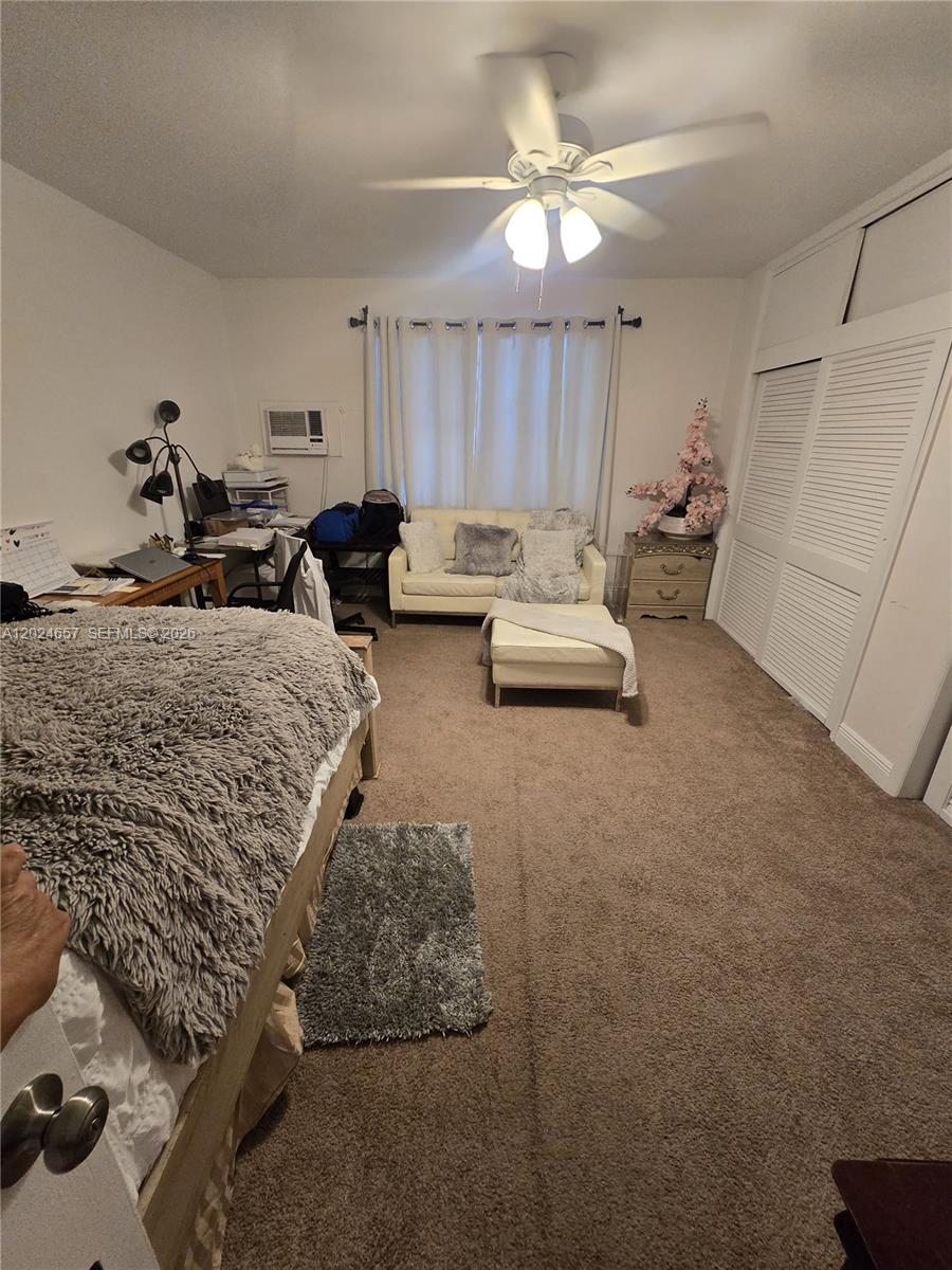 HOLLYWOOD HILLS - Residential Lease