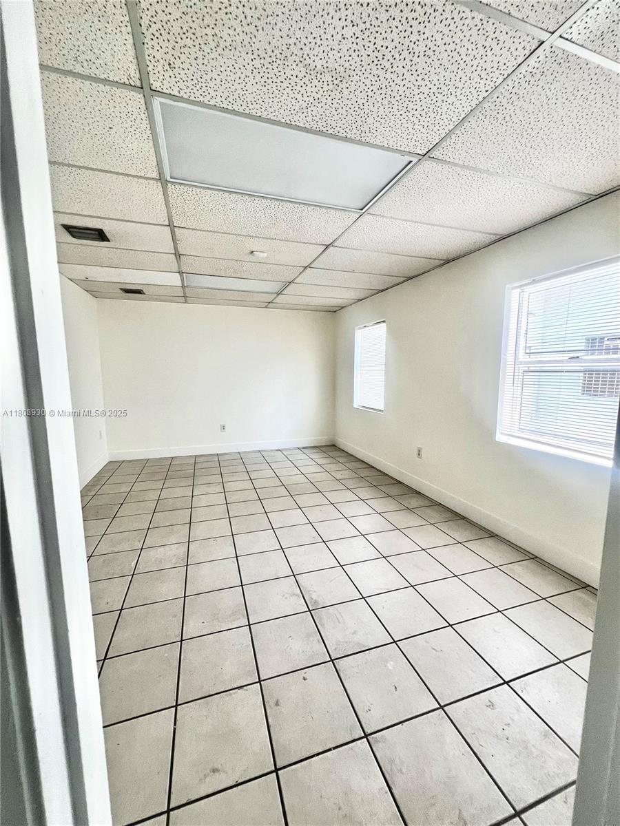 Flex Space - Two floors – 3 offices and a warehouse
Lots of natural light
2 assigned parking spaces
Freshly painted walls