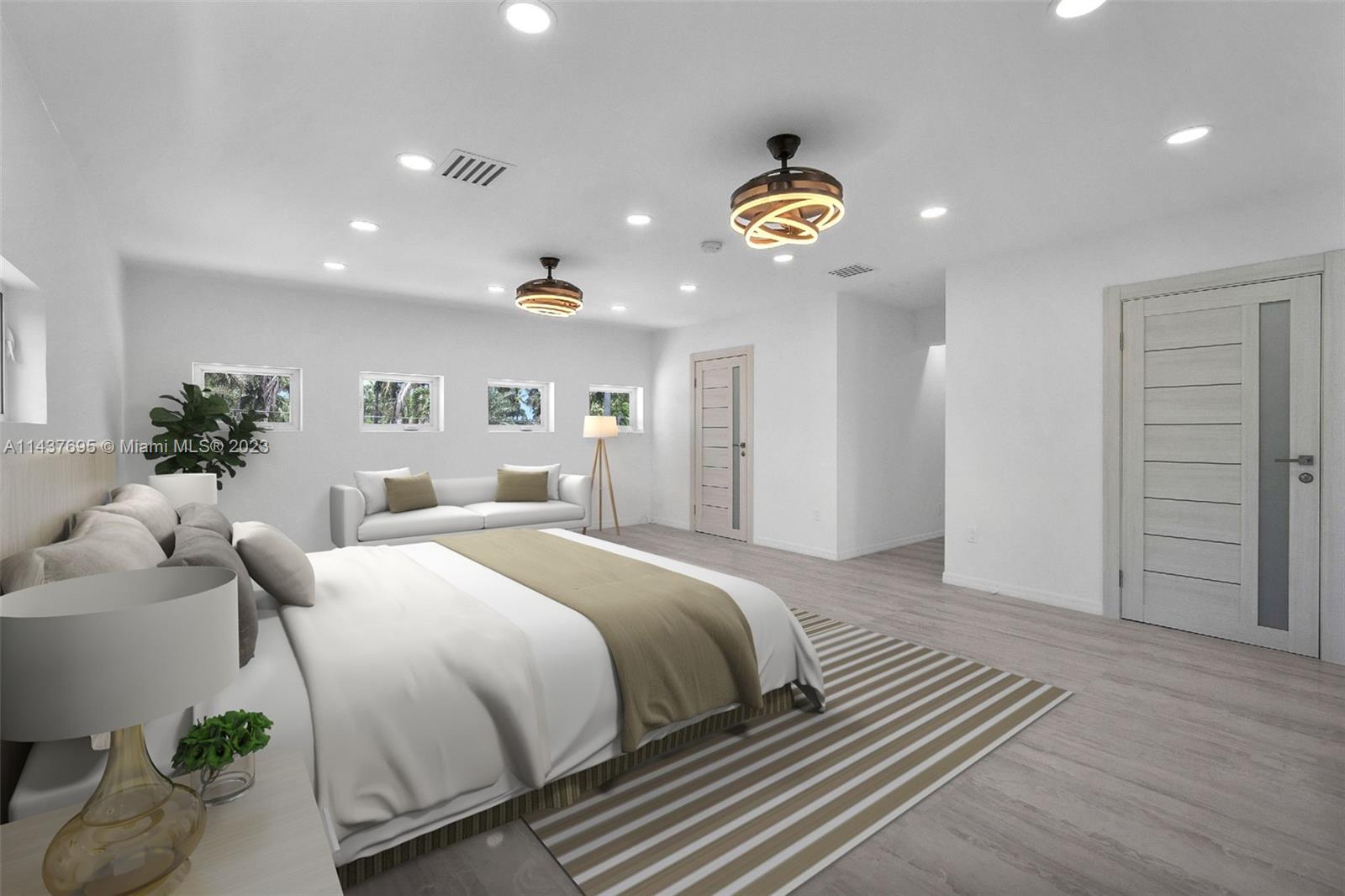 HOLLYWOOD LAKES SECTION - Residential