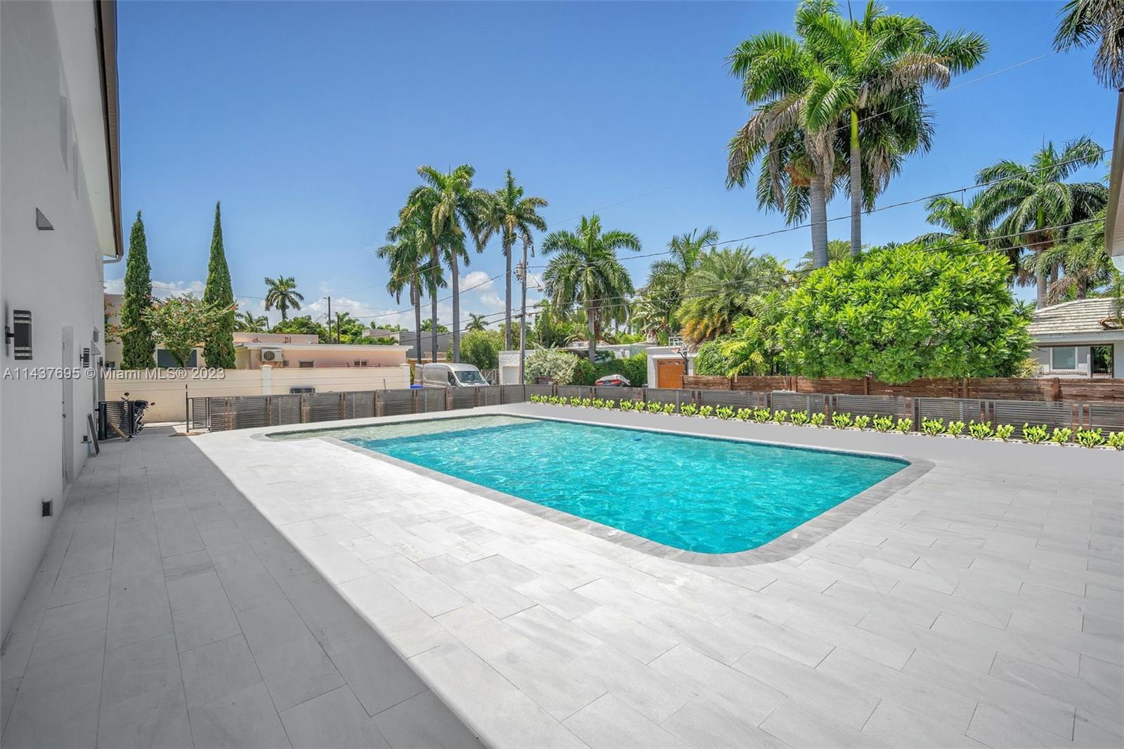 HOLLYWOOD LAKES SECTION - Residential