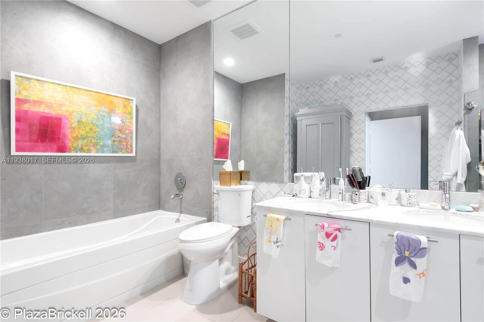 PLAZA BRICKELL EAST - Residential