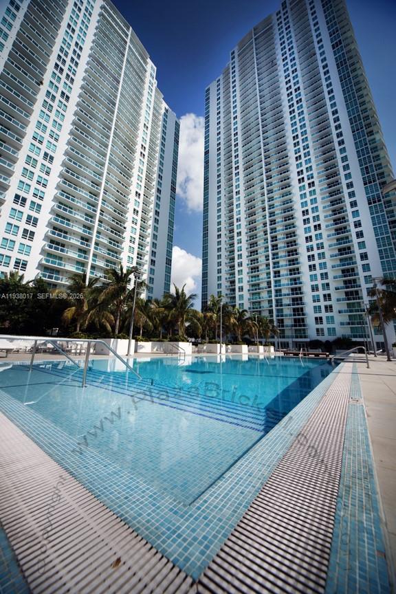 PLAZA BRICKELL EAST - Residential