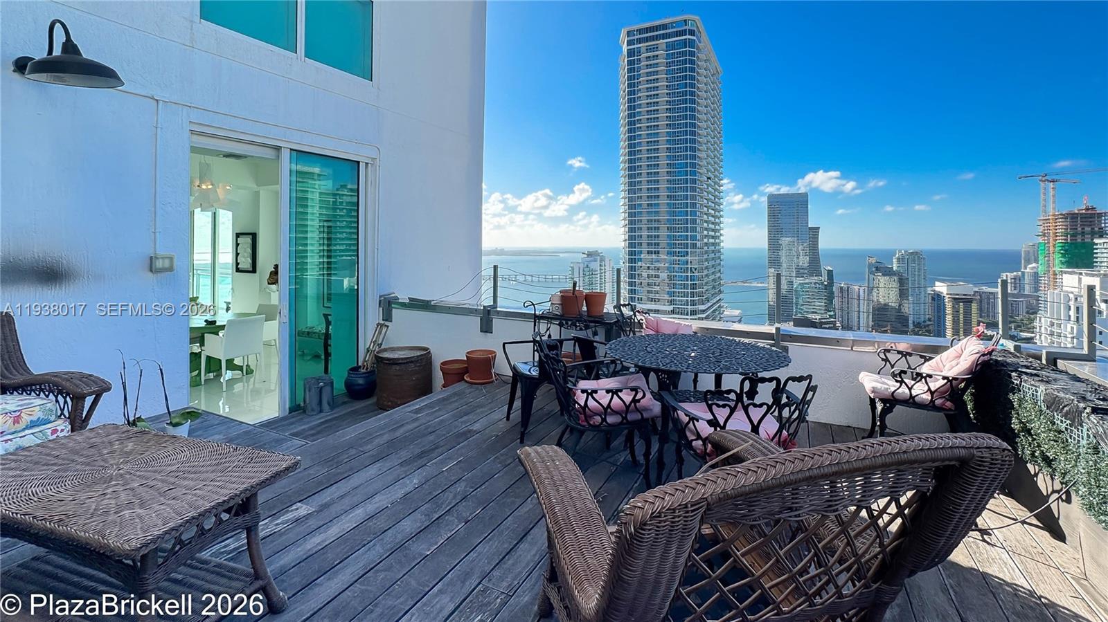 PLAZA BRICKELL EAST - Residential