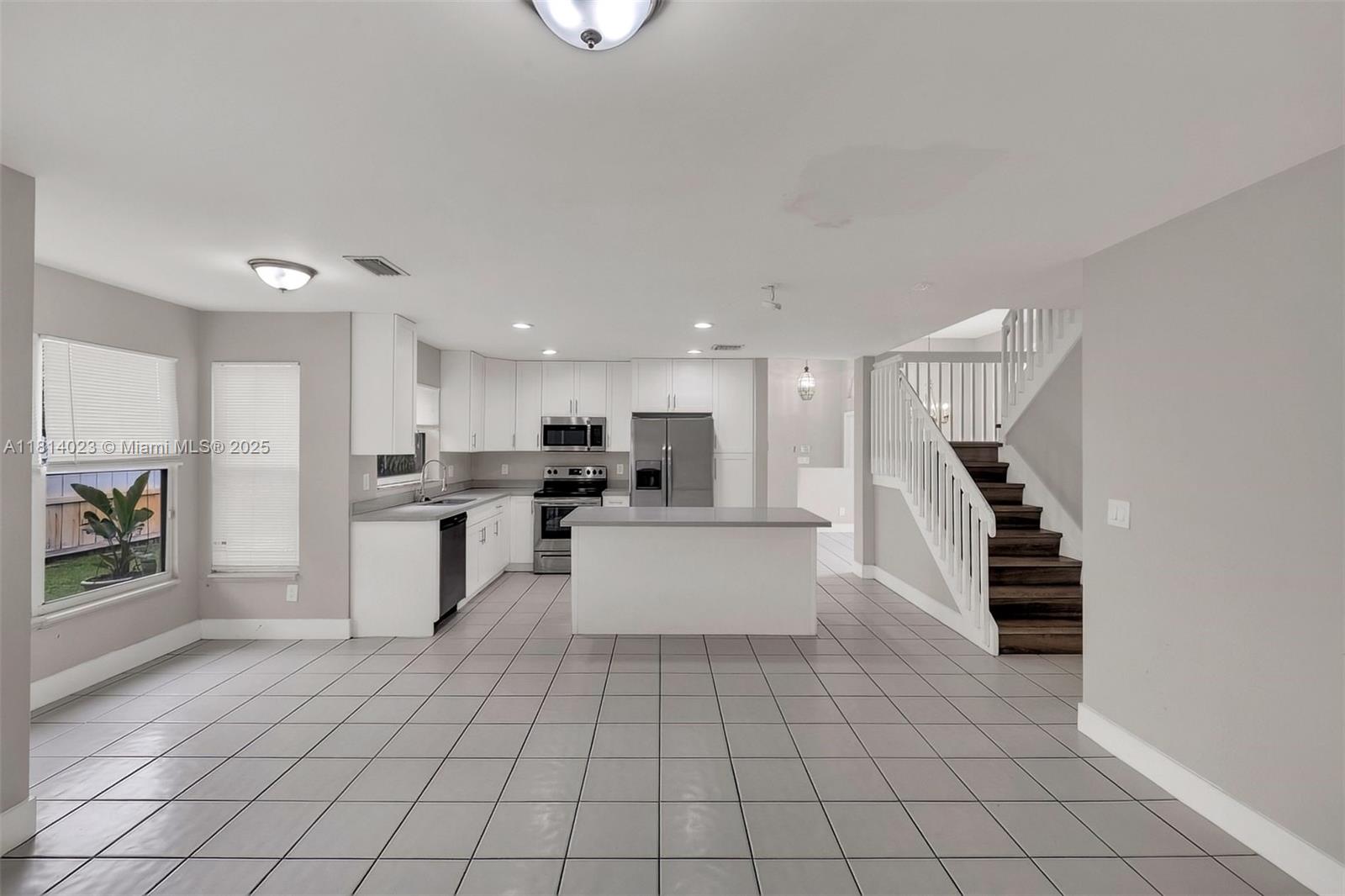 495 SW 183rd Way