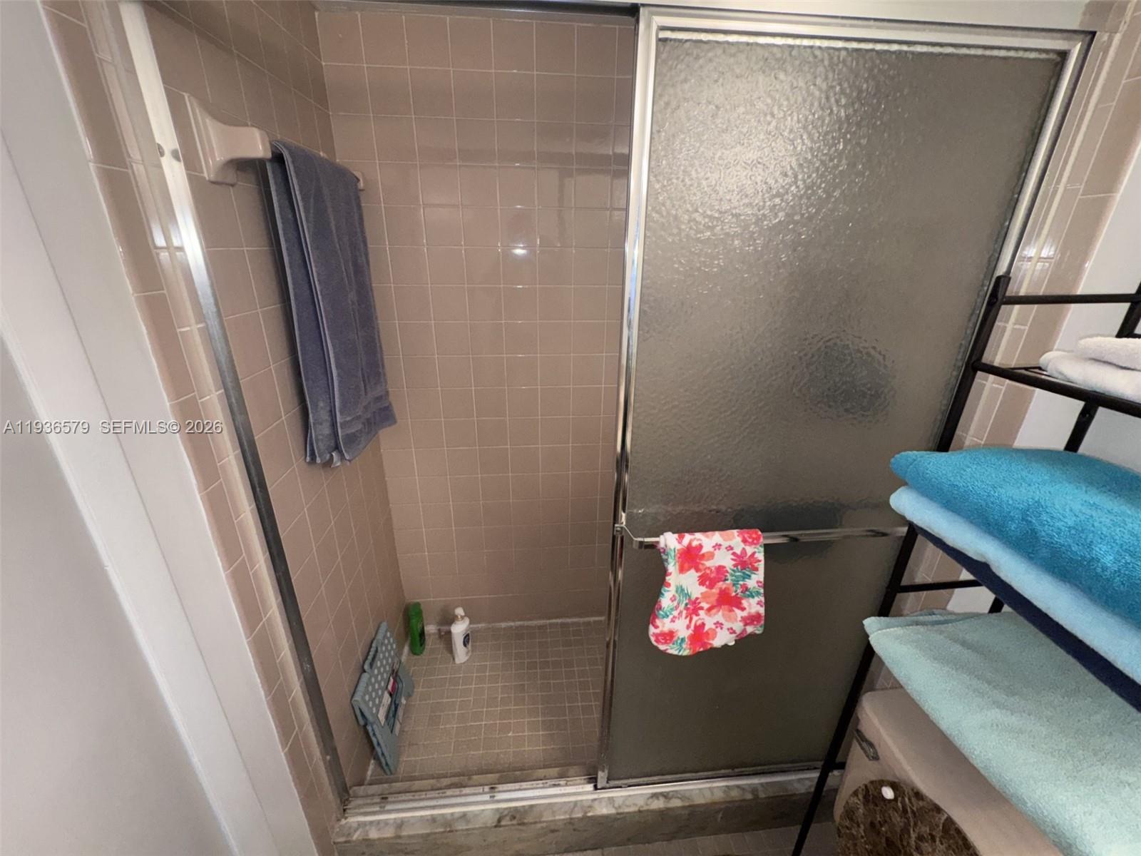 MEADOWBROOK LAKES CONDO - Residential