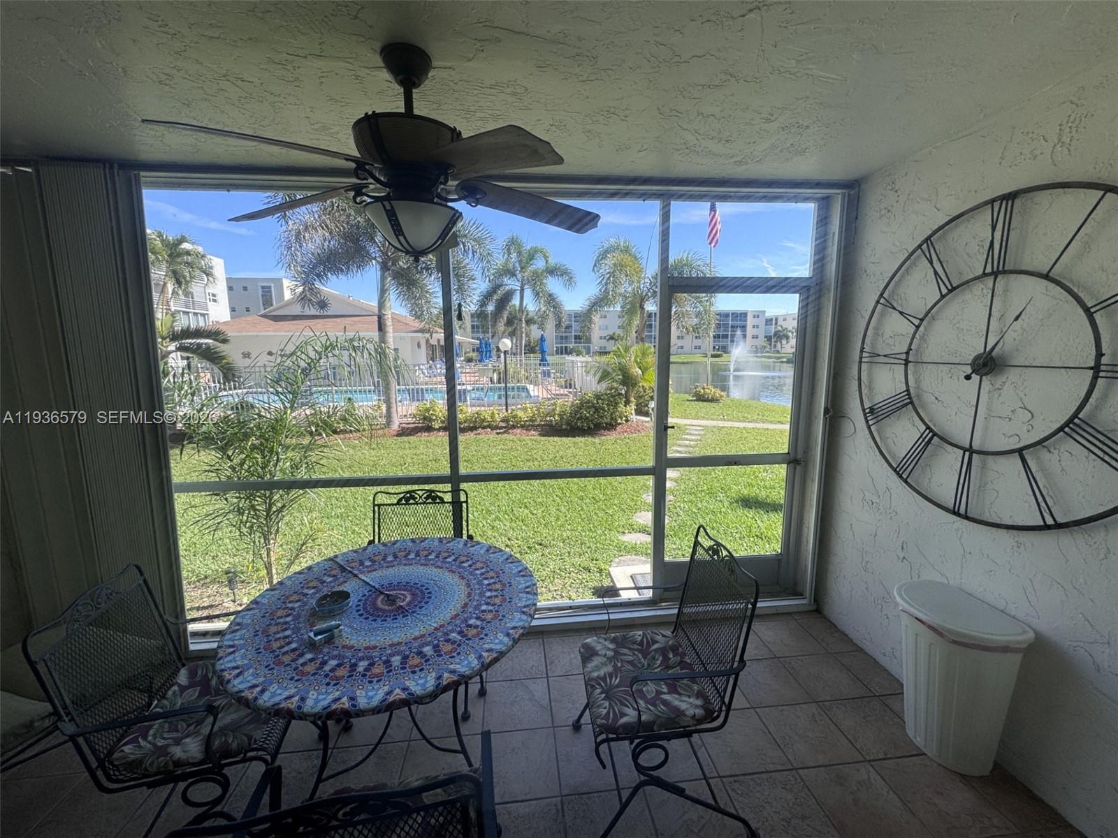 MEADOWBROOK LAKES CONDO - Residential