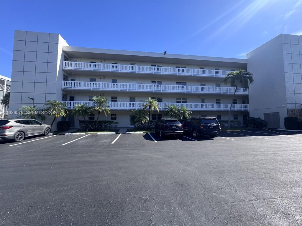 Photo of 1025 SE 3rd Ave #102, Dania Beach, FL 33004 (MLS # A11936579)