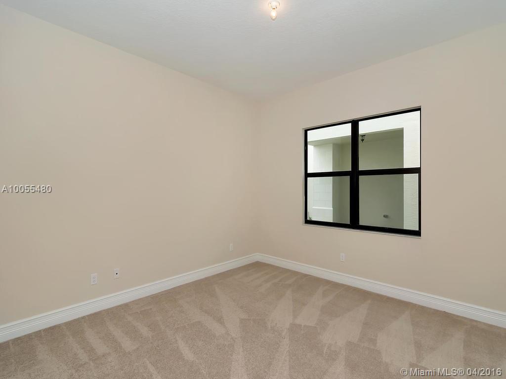 SEVEN BRIDGES - Residential Lease