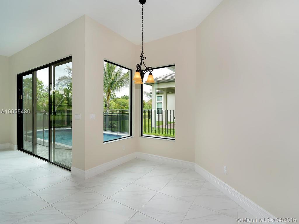 SEVEN BRIDGES - Residential Lease