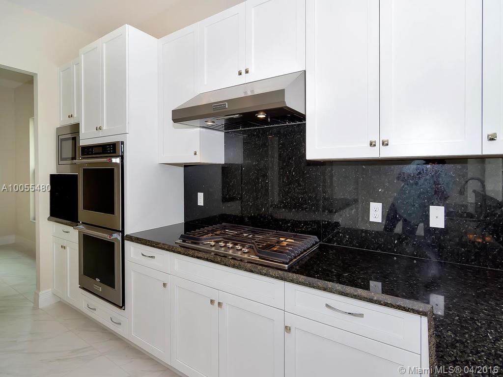 SEVEN BRIDGES - Residential Lease