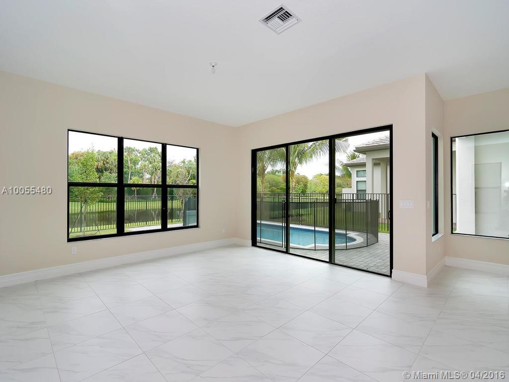 SEVEN BRIDGES - Residential Lease