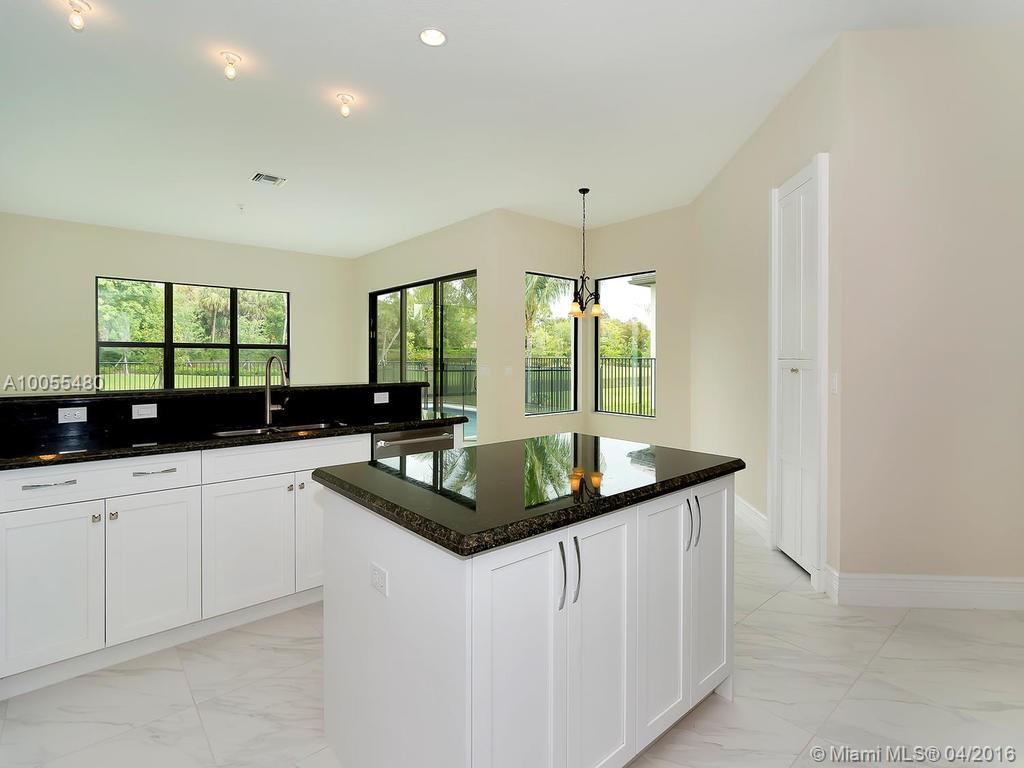 SEVEN BRIDGES - Residential Lease