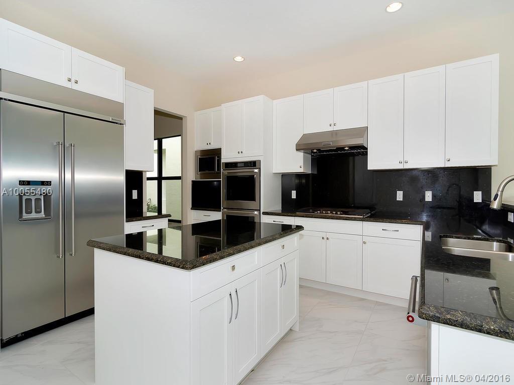 SEVEN BRIDGES - Residential Lease