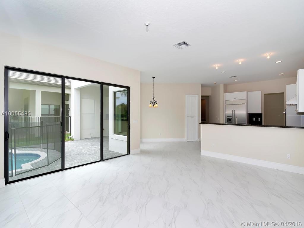 SEVEN BRIDGES - Residential Lease