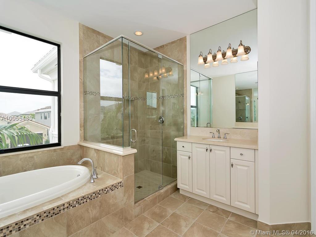 SEVEN BRIDGES - Residential Lease