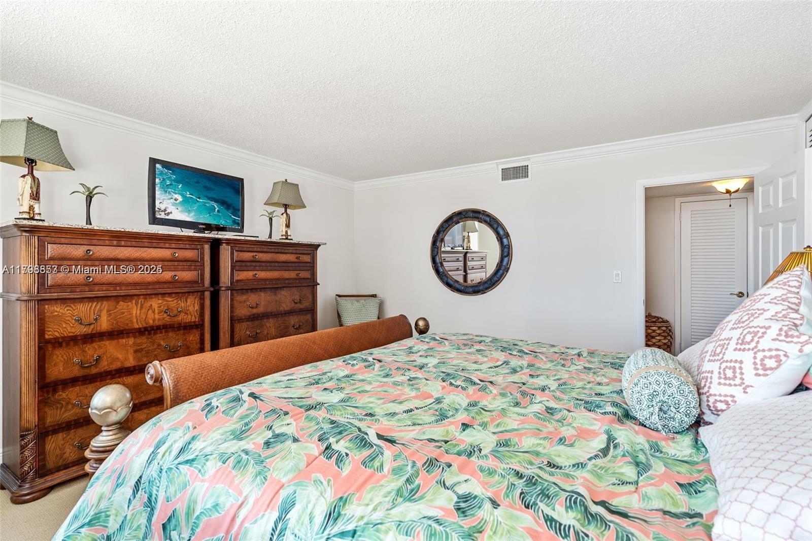 CLOISTER BEACH TOWERS CON - Residential Lease