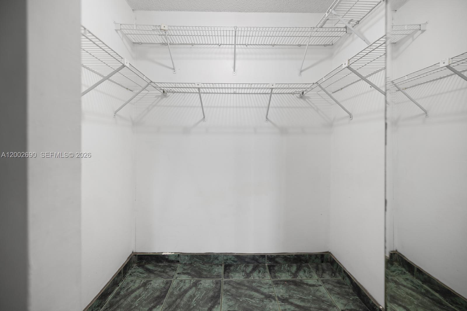 JUNIPER AT THE HAMMOCKS - Residential