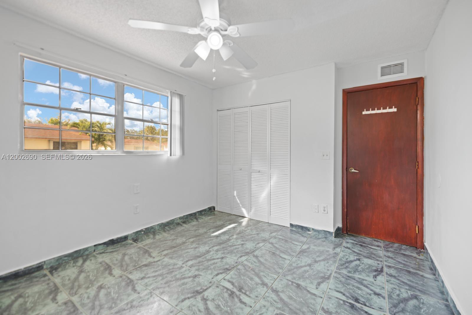 JUNIPER AT THE HAMMOCKS - Residential