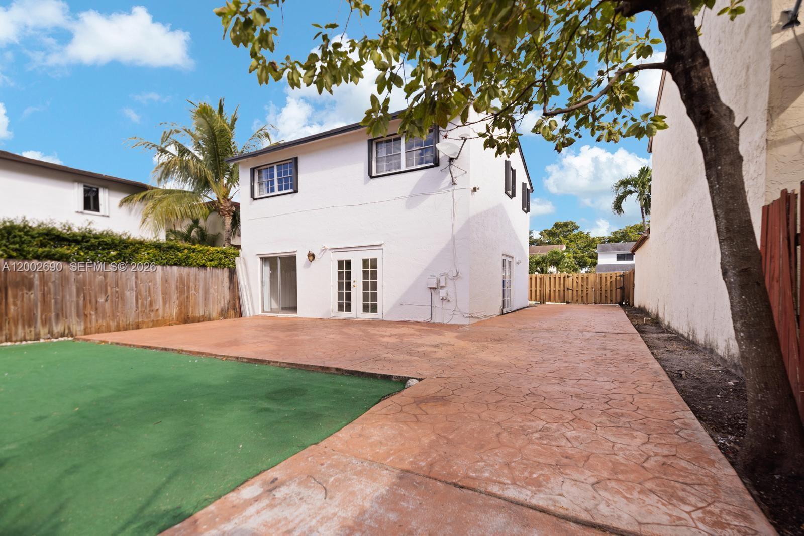 JUNIPER AT THE HAMMOCKS - Residential