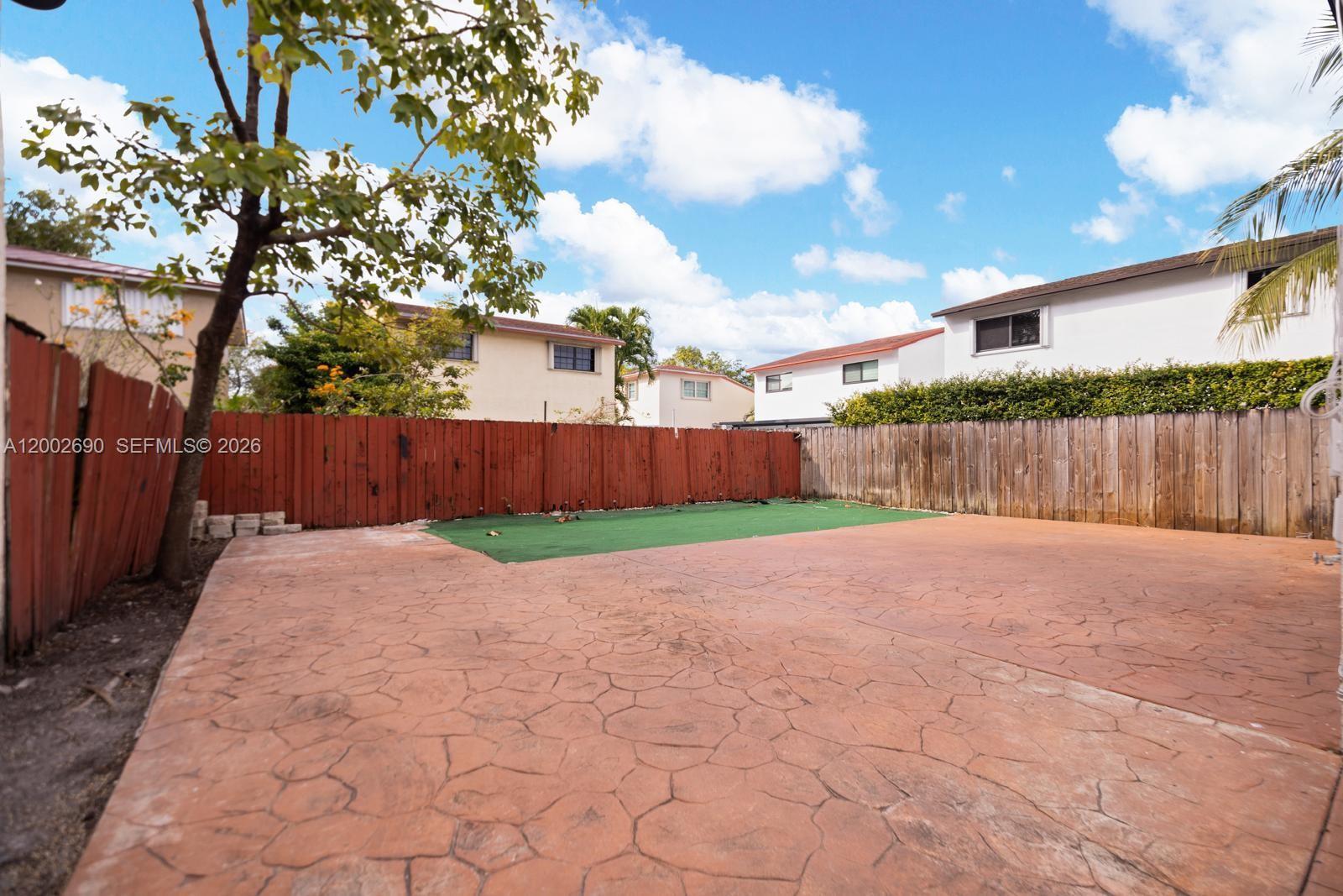 JUNIPER AT THE HAMMOCKS - Residential