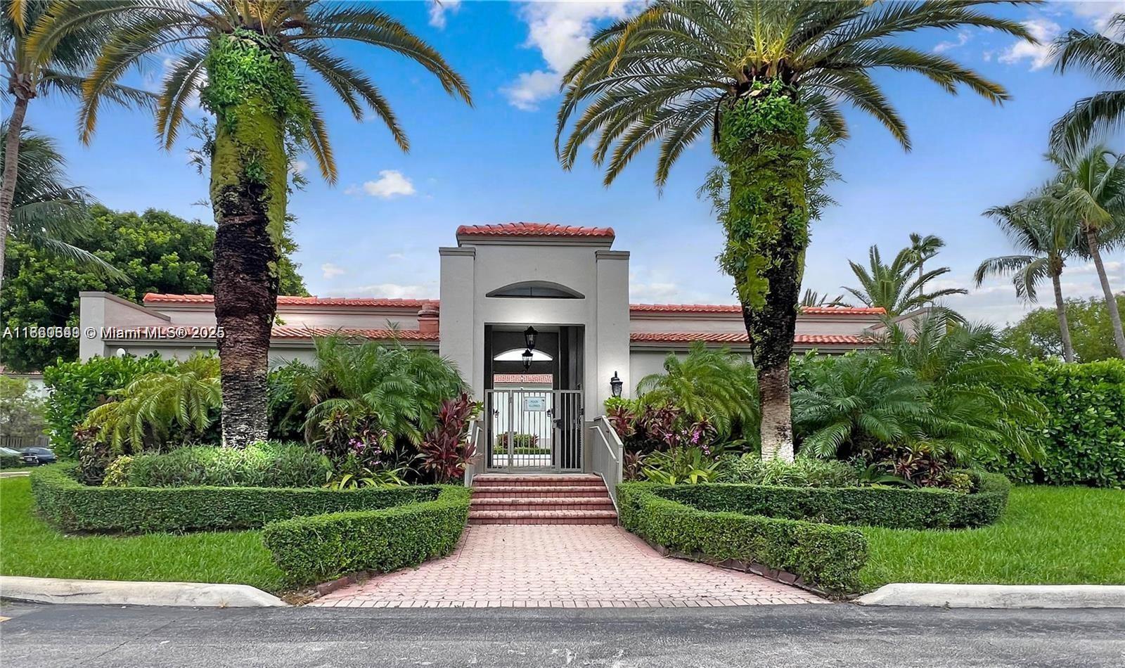 11612 NW 50th Ter