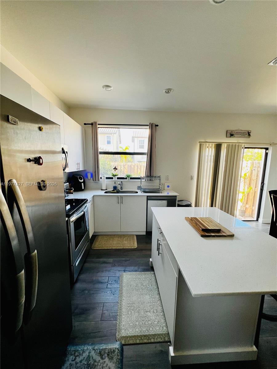 SILVER PALM RESIDENTIAL H - Residential