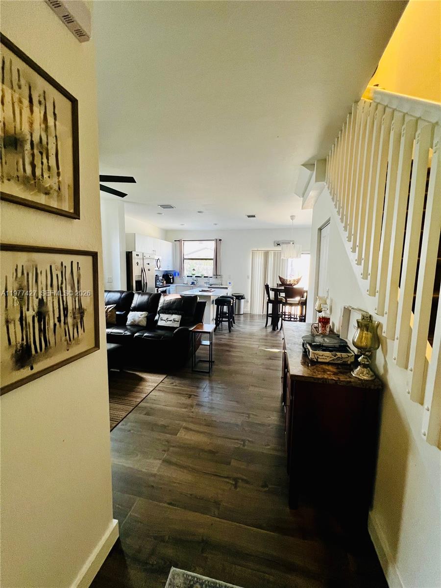 SILVER PALM RESIDENTIAL H - Residential