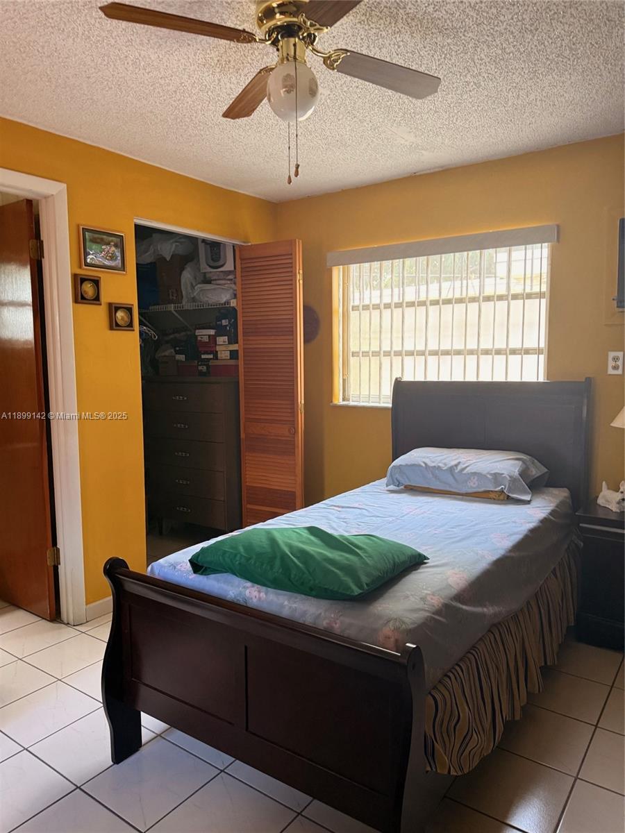View photos, virtual tours, details... 36 E 17th St
