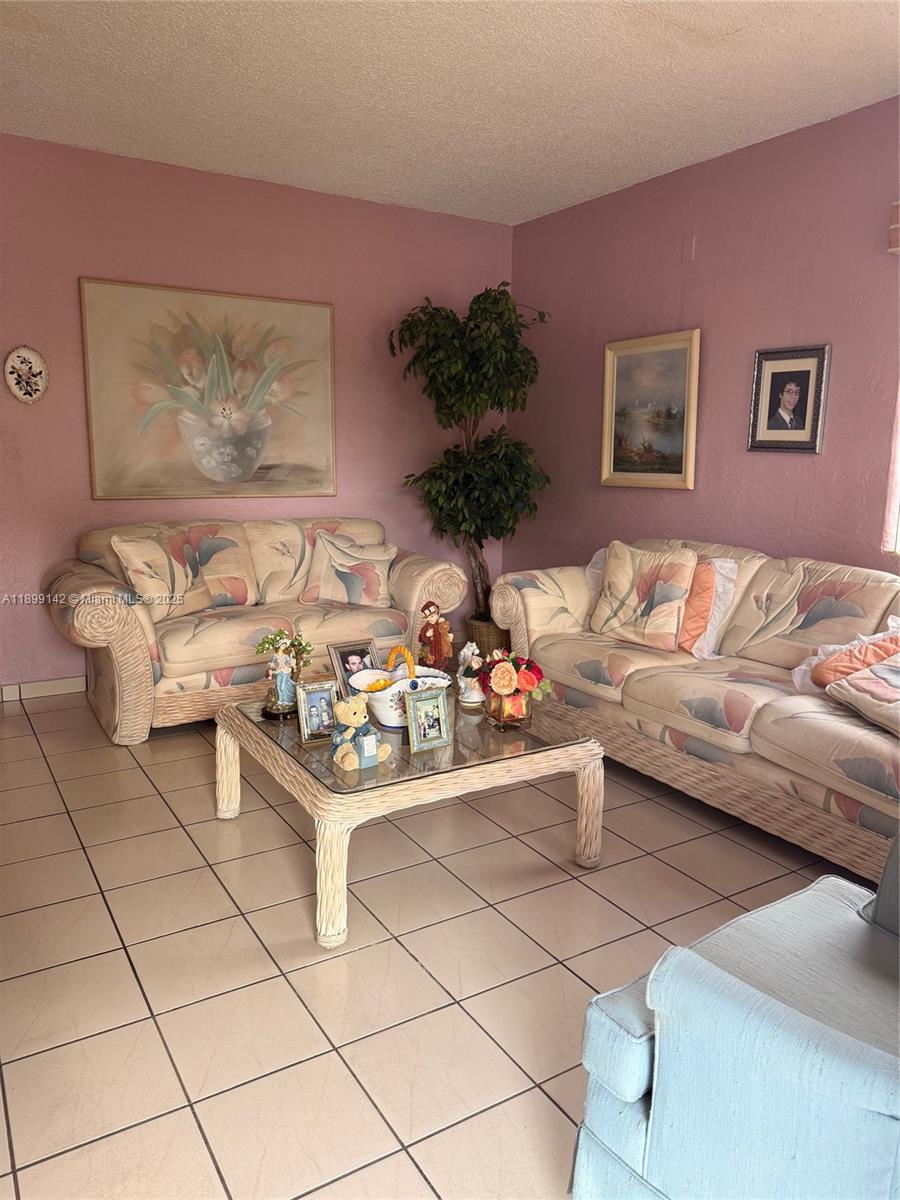 TOWN OF HIALEAH 1 ADDN AM - Residential Income