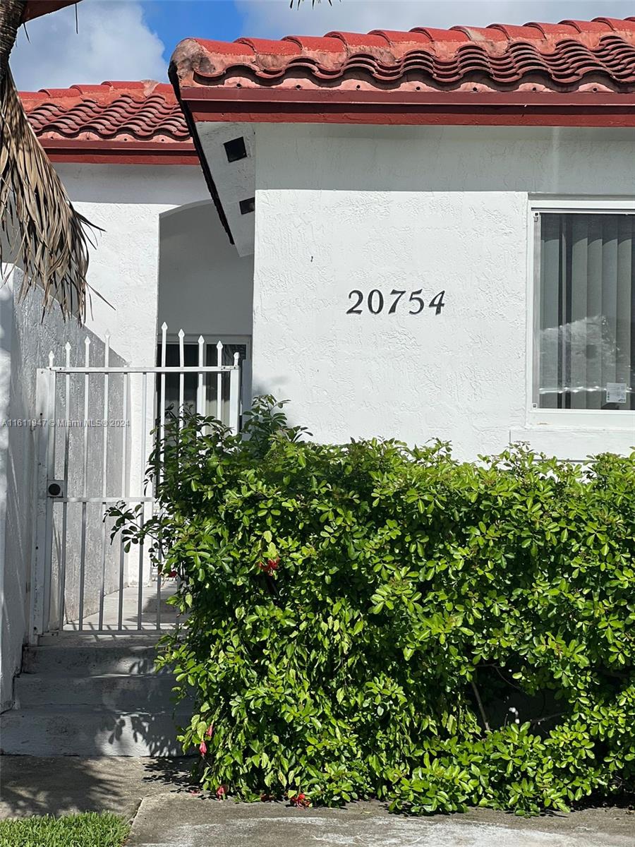 20754 Sw 81st Ct 20754, Cutler Bay, Miami-Dade County, Florida - 3 Bedrooms  
2 Bathrooms - 
