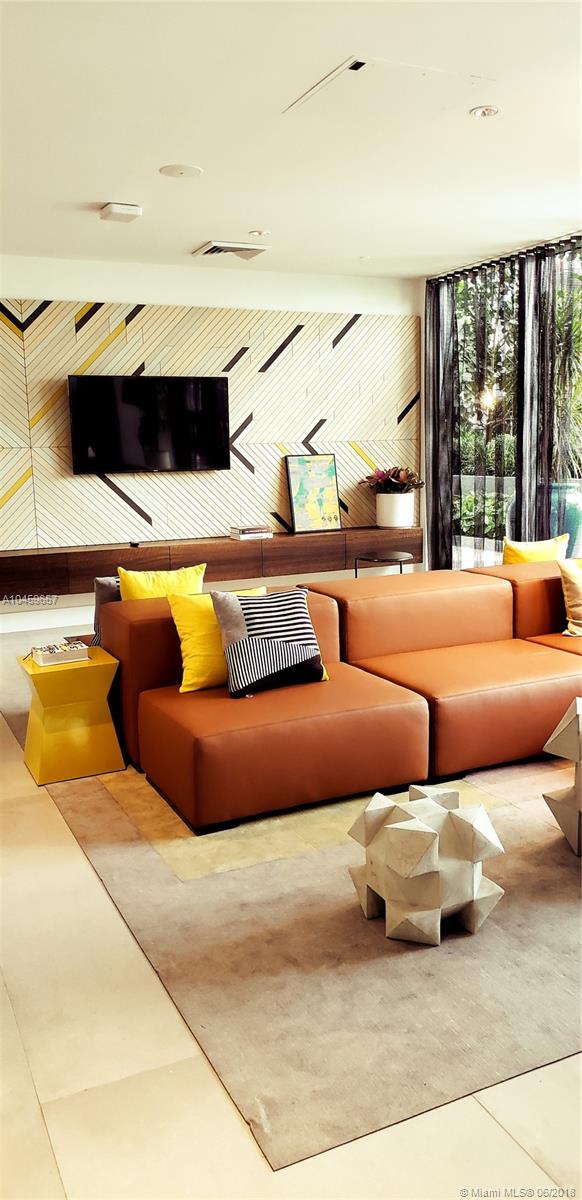 HYDE MIDTOWN - Residential Lease