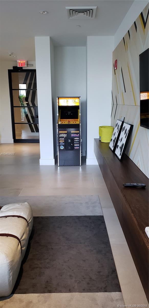 HYDE MIDTOWN - Residential Lease