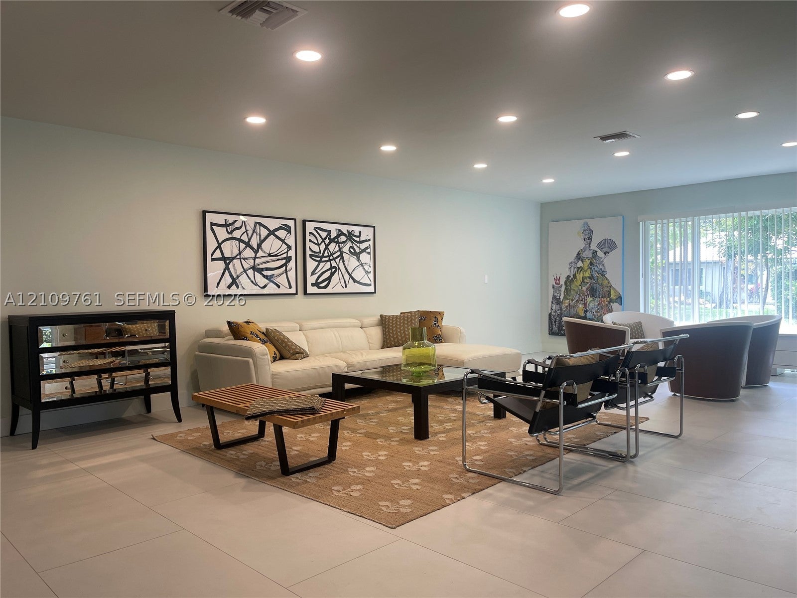807 E Cypress Ln V-49
