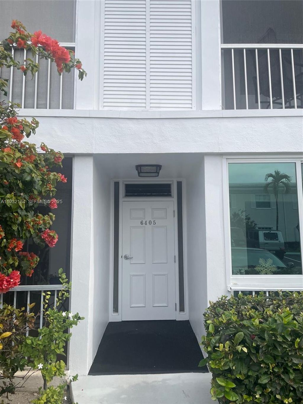 Photo of 6405 Bay Club Dr #3, Fort Lauderdale, FL 33308 (MLS # A11932184)