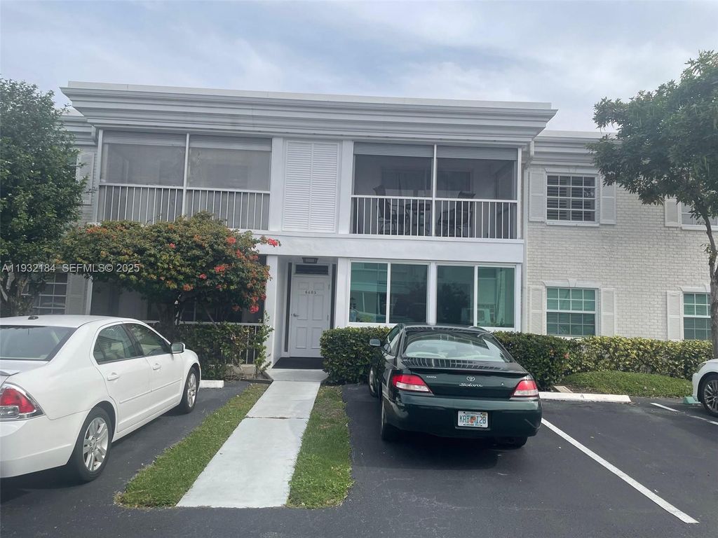 Photo of 6405 Bay Club Dr #3, Fort Lauderdale, FL 33308 (MLS # A11932184)