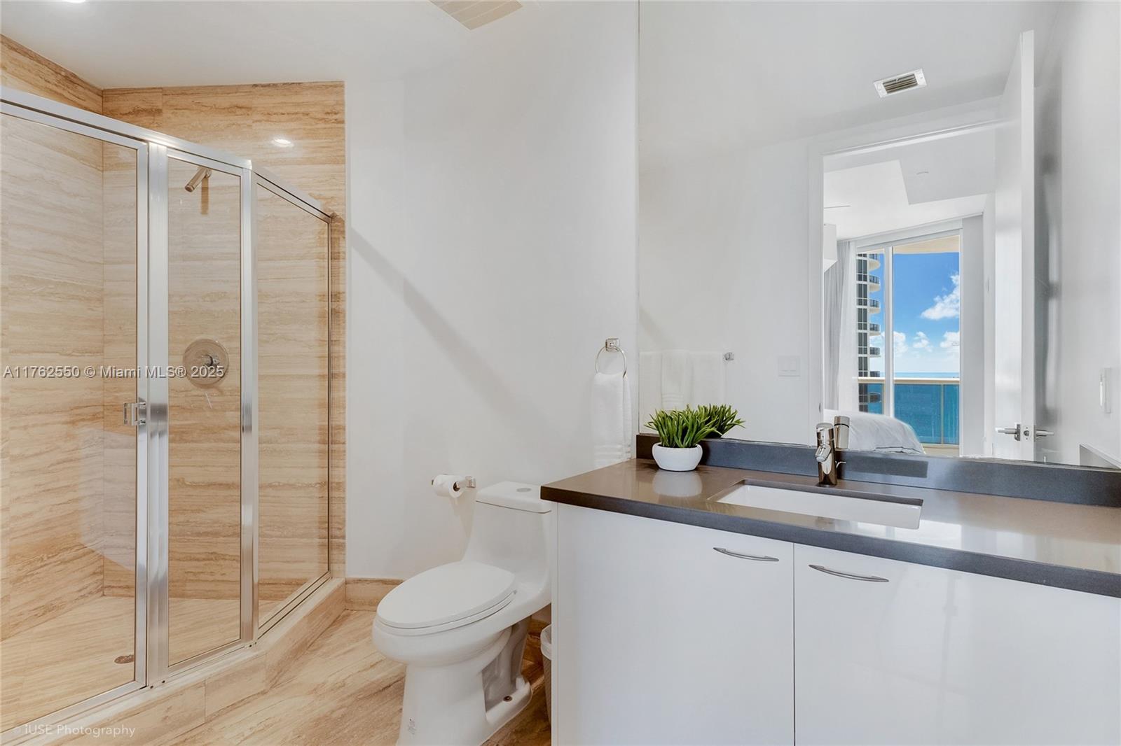 TDR TOWER I CONDO - Residential