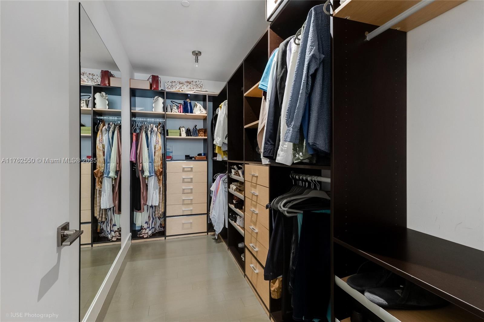 TDR TOWER I CONDO - Residential