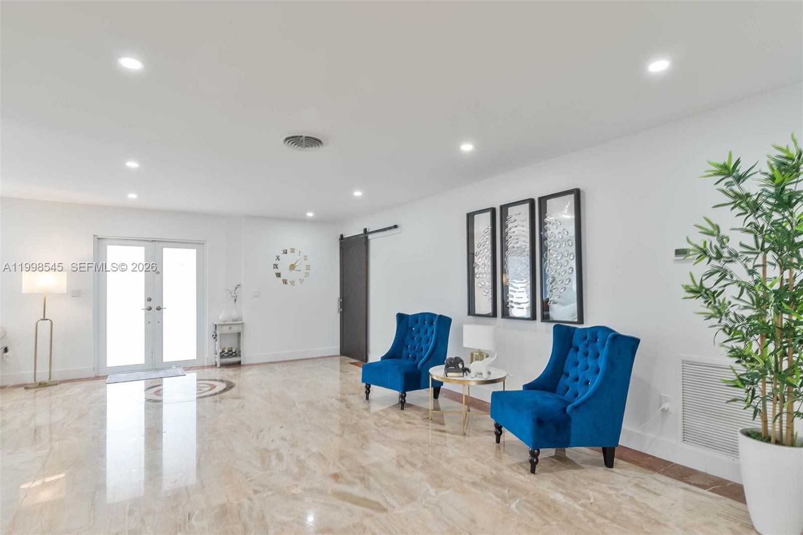 MALBROOK - Residential Lease