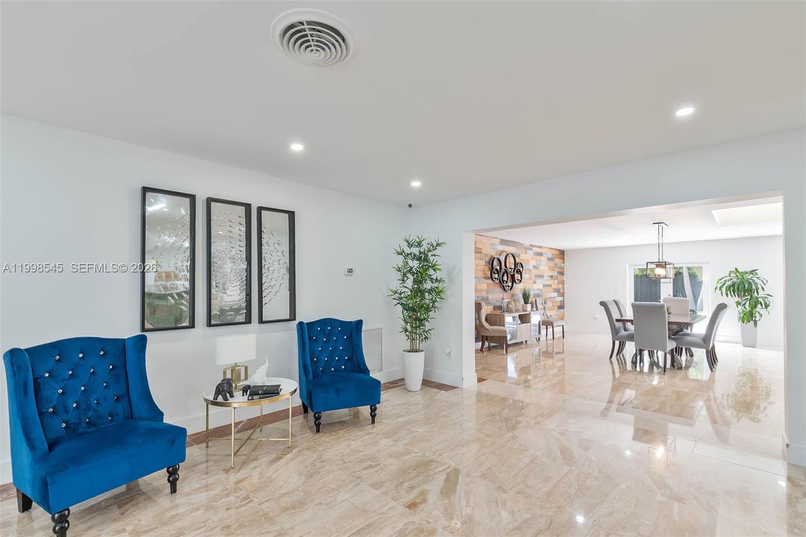 MALBROOK - Residential Lease