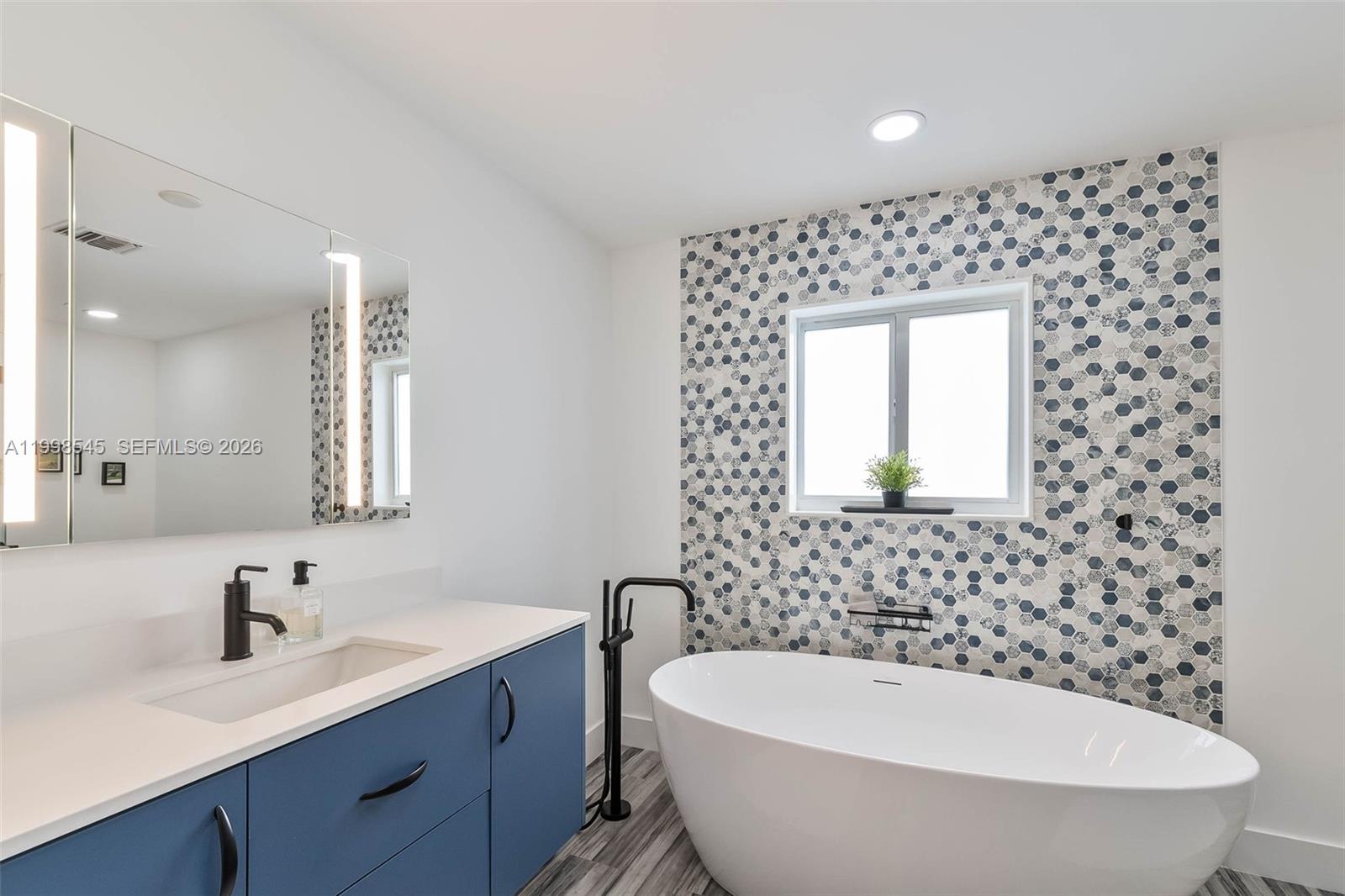 MALBROOK - Residential Lease