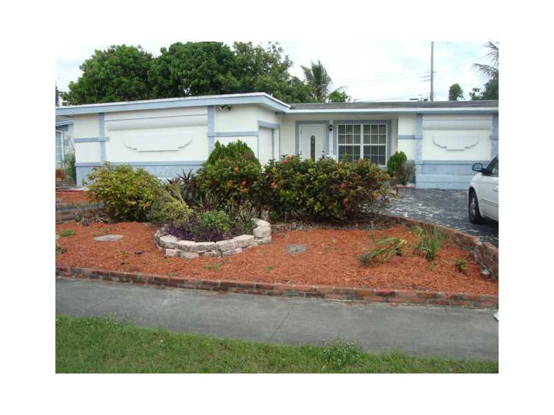 Very nice 3/2 *** Garage has been converted to 3rd bedroom*** New AC *** This home should rent for $1500 *** Fenced yard*** Easy to show on combo click show assist***