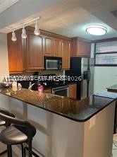110 Lake Emerald 203