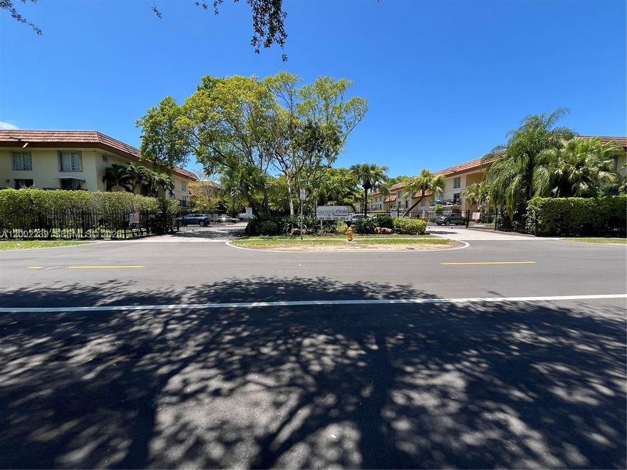 Spacious first floor unit with 2 bedroom 2 bath in Kendall.  Tile through the entire unit, 1  parking space assigned plus plenty of guess parking and outside spaces available.  Great location neaer major expressway, hospital and shopping center.
Association requires tenant security deposit equal one month's rent.