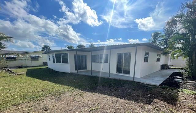 ROYAL PALM ACRES FIRST SE - Residential