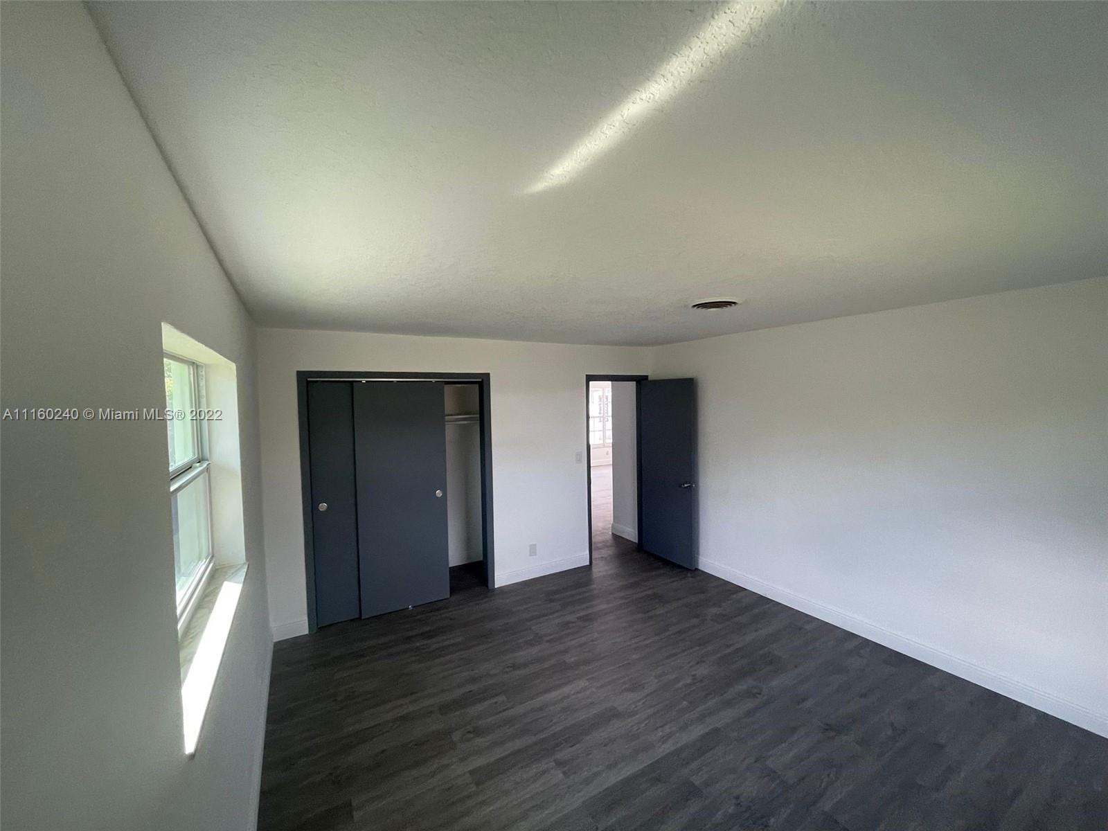 ROYAL PALM ACRES FIRST SE - Residential