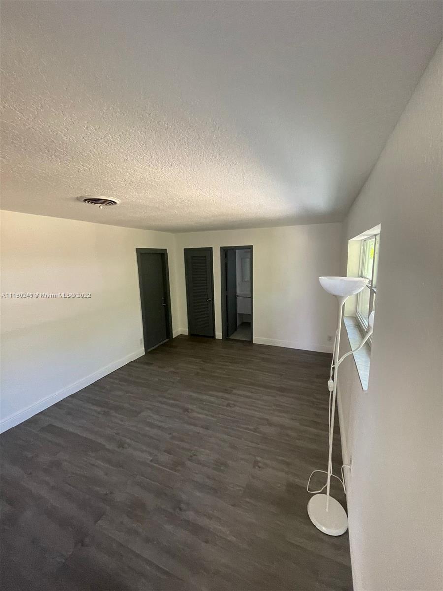 ROYAL PALM ACRES FIRST SE - Residential