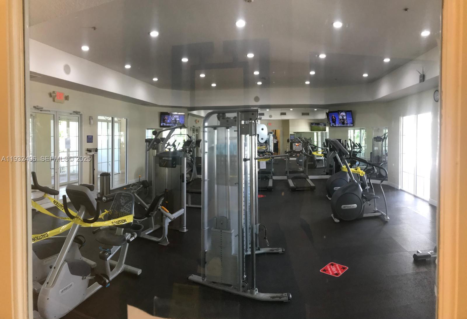 DORAL ISLES NORTH SEC THR - Residential Lease